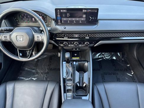 Certified 2025 Honda Accord EX-L image 17