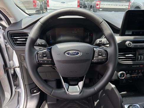 Used 2026 Ford Escape Active w/ Cold Weather Package FWD image 25
