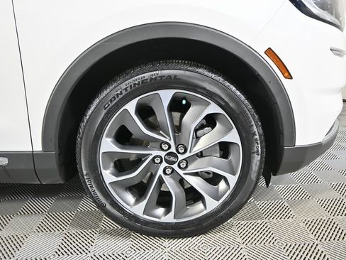 Used 2022 Lincoln Nautilus Reserve w/ Cargo Utility Package image 11