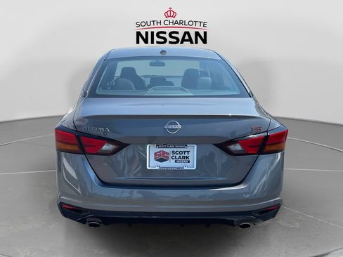 Used 2025 Nissan Altima 2.5 SR FWD image 5