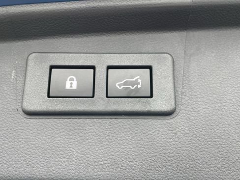 Used 2023 Subaru Outback Wilderness image 8