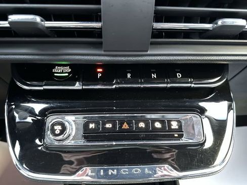 Used 2025 Lincoln Corsair Reserve image 23