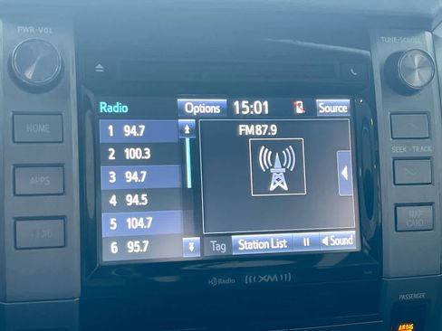 Used 2018 Toyota Tundra SR5 image 16