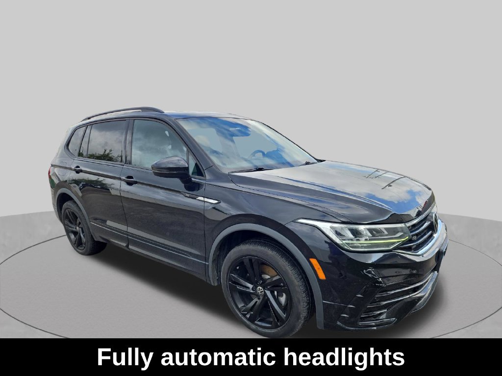 Used 2023 Volkswagen Tiguan SE R-Line FWD image 15