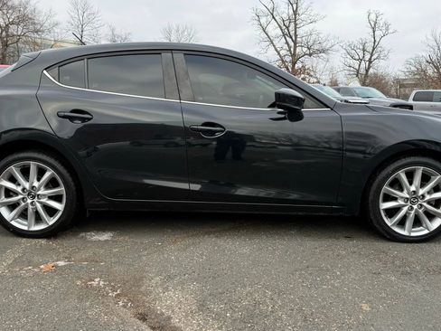 Used 2017 MAZDA MAZDA3 Touring image 11