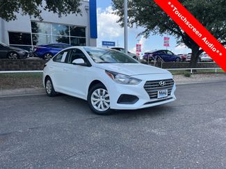 Used 2021 Hyundai Accent SE image 1