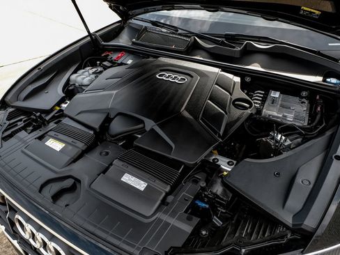 Used 2022 Audi Q8 Premium Plus AWD/4WD image 47