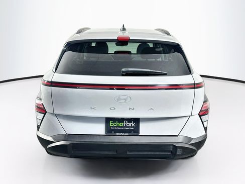 Used 2025 Hyundai Kona SEL FWD image 7