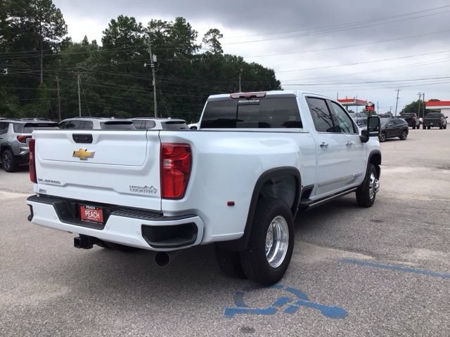 Used 2026 Chevrolet Silverado 3500 High Country w/ Technology Package AWD/4WD image 4