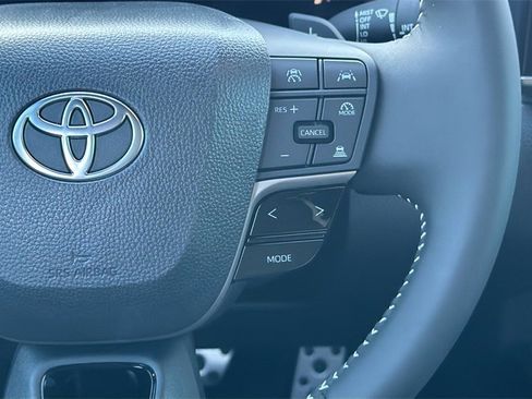 New 2026 Toyota Camry Hybrid image 28