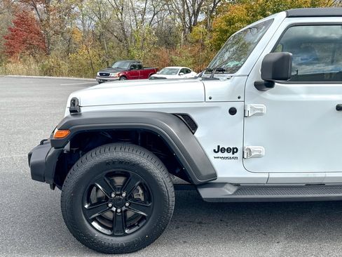 Used 2021 Jeep Wrangler Unlimited Sport image 9
