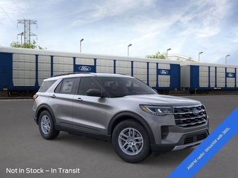 New 2026 Ford Explorer Active AWD/4WD image 7