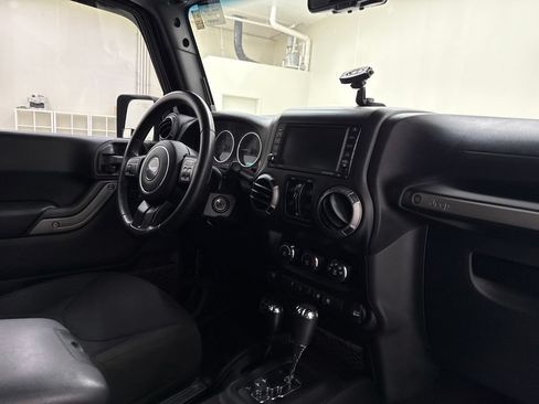 Used 2015 Jeep Wrangler Unlimited Sport w/ Quick Order Package 24S AWD/4WD image 23