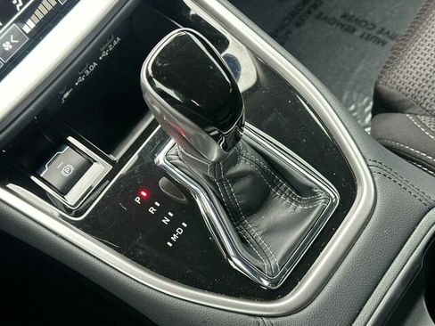 Used 2025 Subaru Outback Premium image 25