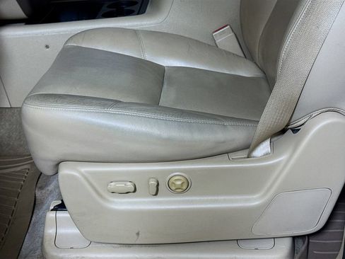 Used 2014 GMC Yukon XL SLT RWD image 17