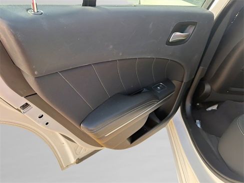 Used 2016 Dodge Charger R/T image 8