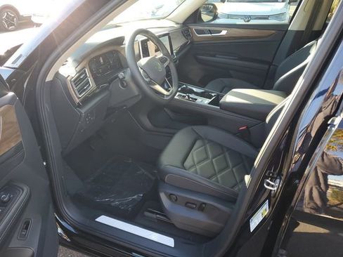 New 2026 Volkswagen Atlas SE image 18