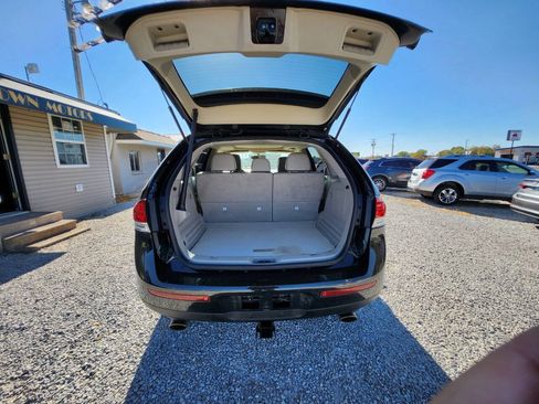 Used 2013 Lincoln MKX AWD image 10
