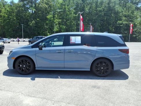 Used 2025 Honda Odyssey Sport-L image 3