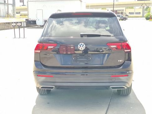 Used 2018 Volkswagen Tiguan S FWD image 5