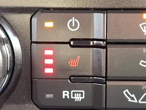 Certified 2019 Ford F150 XLT w/ Equipment Group 302A Luxury image 22