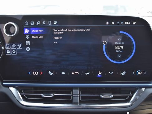 New 2025 Chevrolet Equinox EV LT image 16