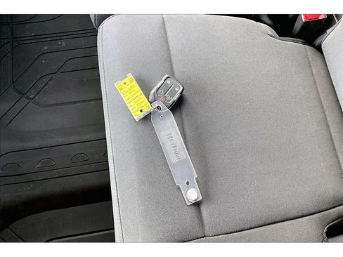 Used 2022 Chevrolet Silverado 1500 LT image 12