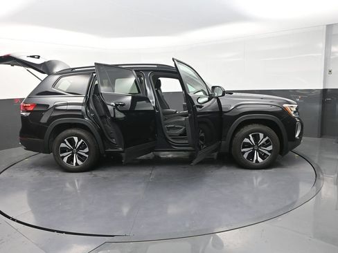 Used 2026 Volkswagen Atlas SE AWD/4WD image 38