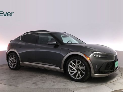 Used 2023 Genesis GV60 Advanced w/ Cargo Package image 14