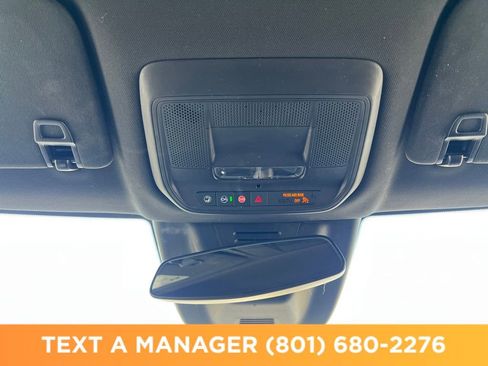 Used 2024 Chevrolet Equinox EV RS FWD image 21
