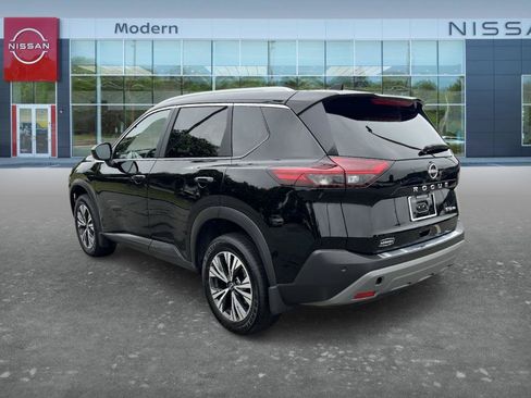 Certified 2023 Nissan Rogue SV w/ SV Premium B Package AWD/4WD image 7