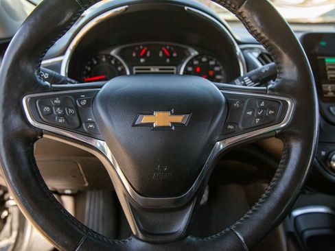 Used 2017 Chevrolet Malibu Premier w/ Premier Sun and Wheel Package image 17