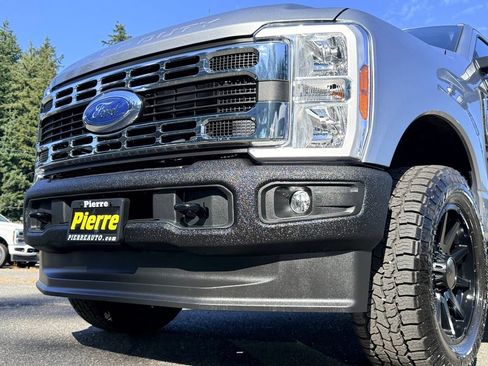 Used 2024 Ford F350 XLT AWD/4WD image 32