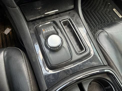 Used 2023 Chrysler 300 S RWD image 16