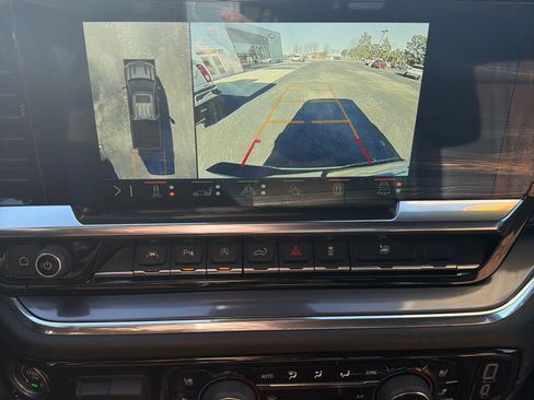 Used 2024 Chevrolet Silverado 1500 High Country w/ Technology Package image 19