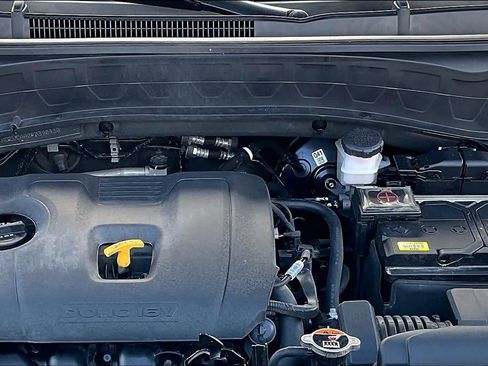 Certified 2023 Kia Seltos S w/ Navigation Package image 9