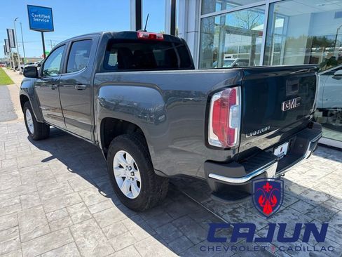 Used 2017 GMC Canyon SLE RWD image 2