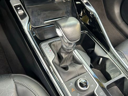 Used 2023 Kia Sorento SX image 24