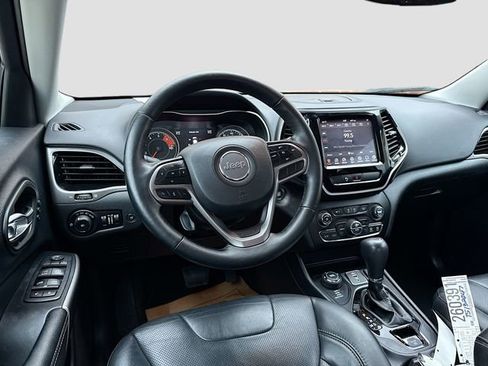 Used 2020 Jeep Cherokee Limited image 21