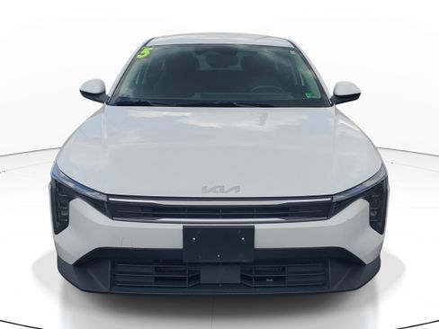 Used 2025 Kia K4 LXS image 2