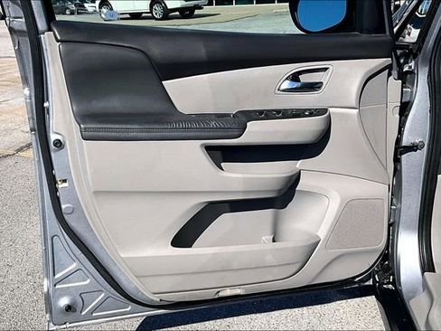 Used 2017 Honda Odyssey EX-L image 17