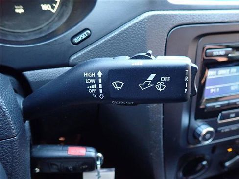 Used 2014 Volkswagen Jetta S image 11