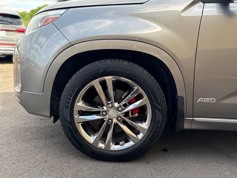 Used 2014 Kia Sorento SX w/ 3rd Row Package AWD/4WD image 12
