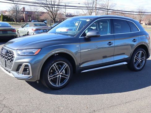 Used 2025 Audi Q5 e Premium Plus image 1