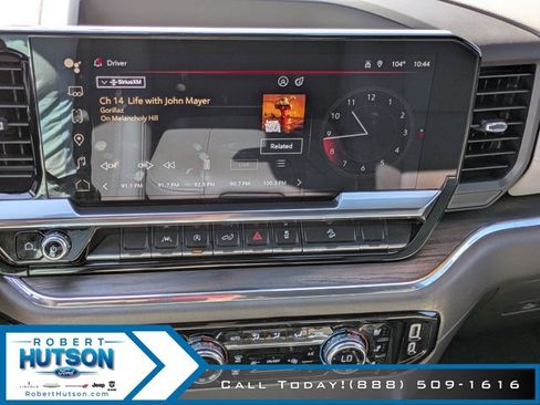 Used 2023 GMC Sierra 1500 SLT image 24