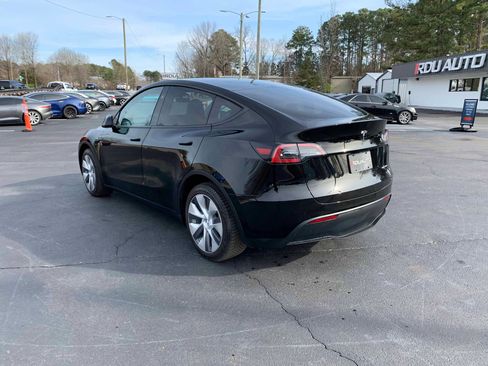 Used 2024 Tesla Model Y Long Range image 10