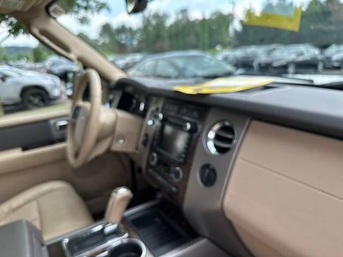 Used 2013 Ford Expedition XLT AWD/4WD image 20