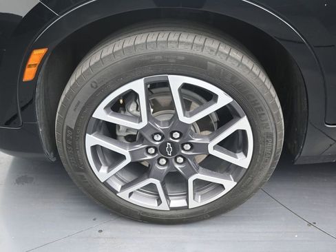 Used 2023 Chevrolet Blazer RS w/ Enhanced Convenience Package FWD image 9