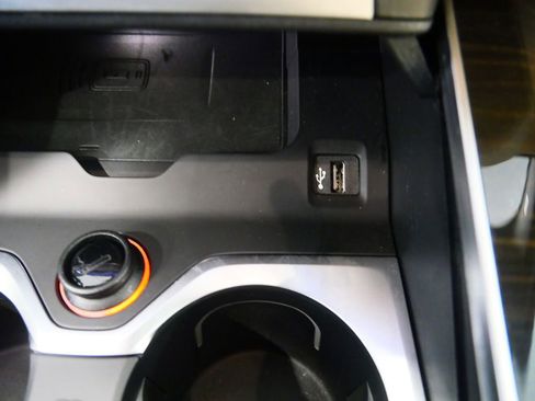 Used 2019 BMW X5 xDrive50i w/ M Sport Package AWD/4WD image 25