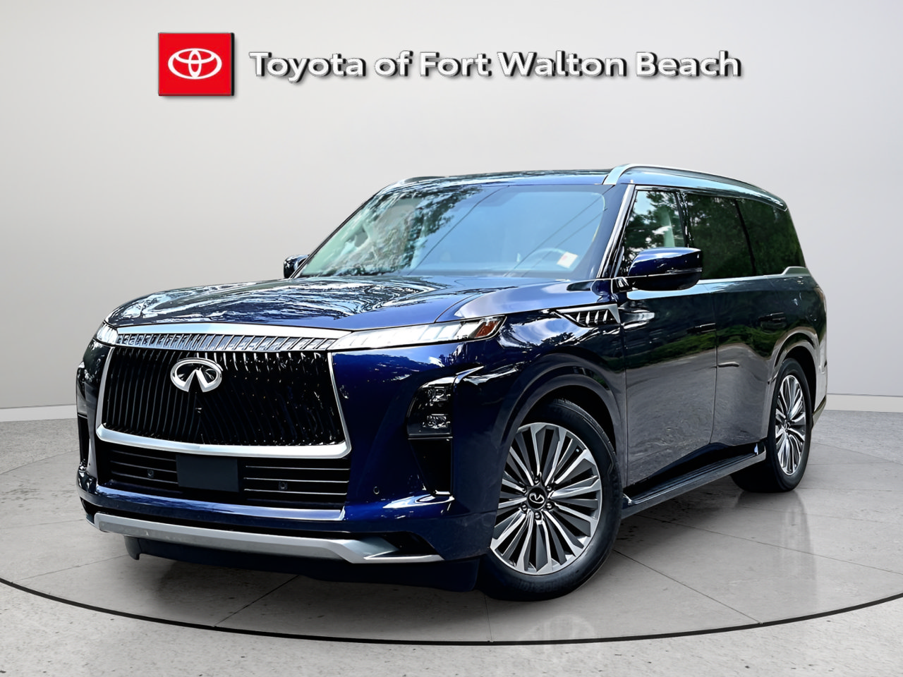 Used 2025 INFINITI QX80 Luxe AWD/4WD image 1